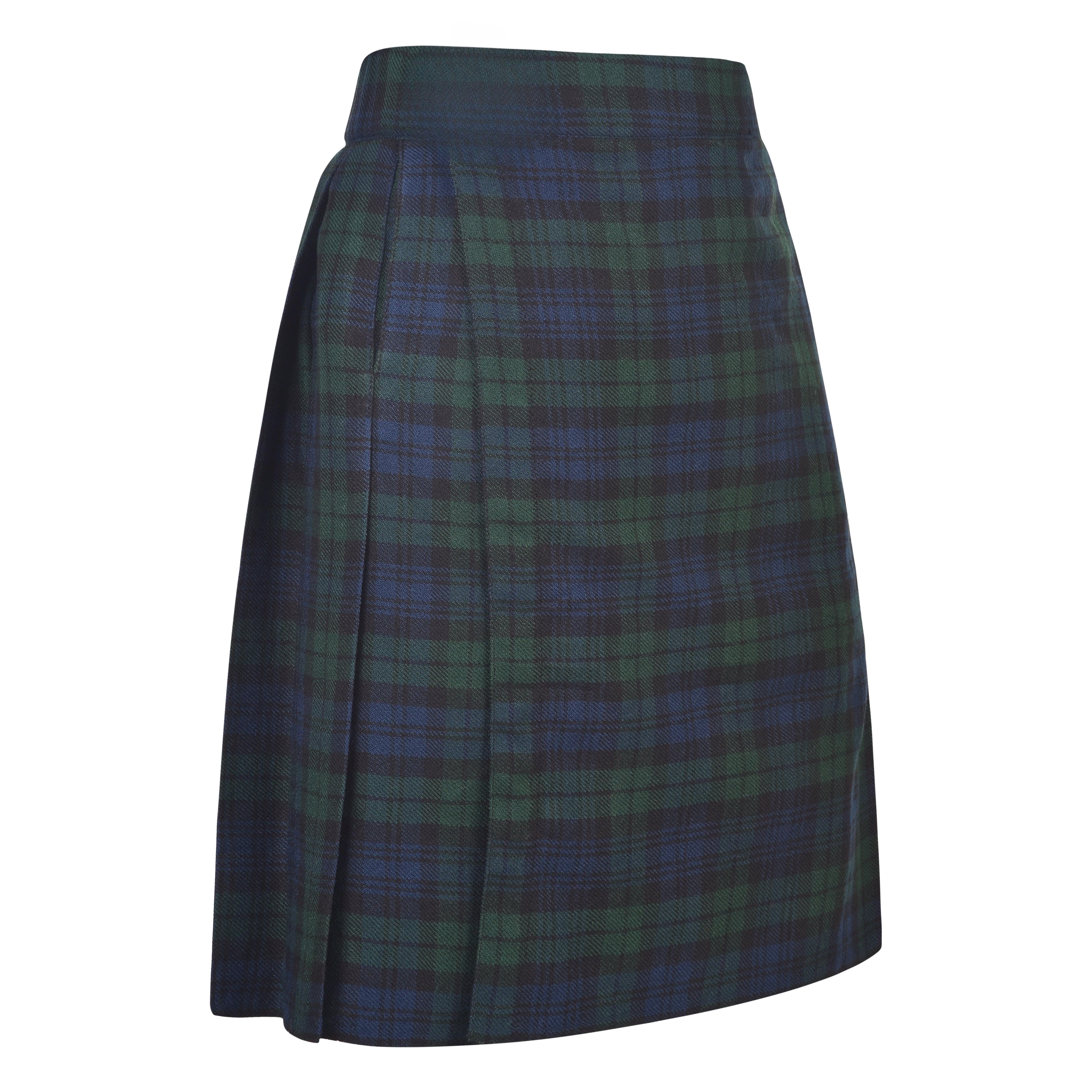Mens Kilt for Sports, Our Golf Kilt Perfect for Traditional Scottish Clothing, Black Watch Tartan Kilt