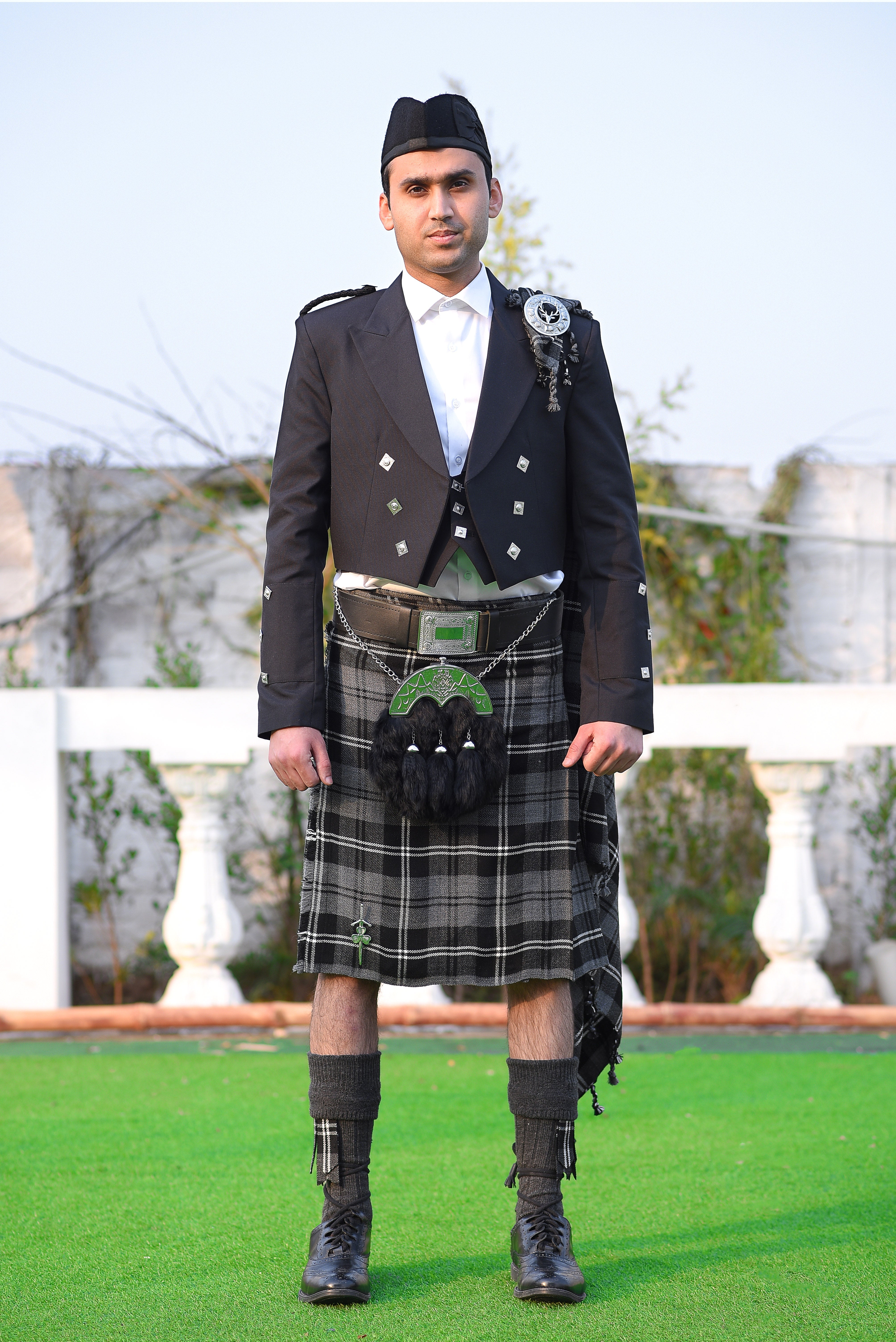 Men's 5 Yard Scottish Tartan Kilt, Highland Wedding Kilt, Muir Tartan Kilt